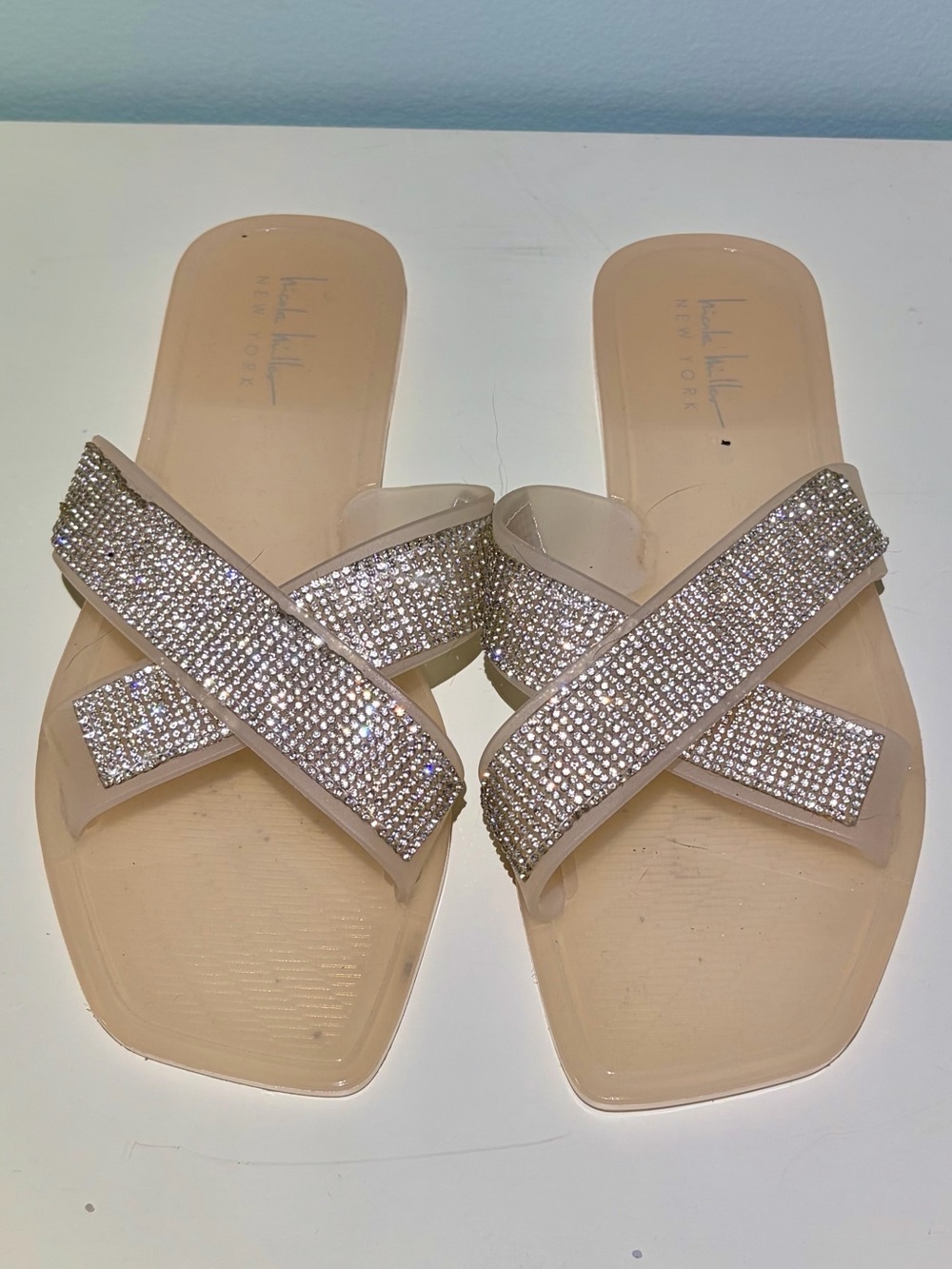 NWOT Nicole Miller Nude Crystal Cross-Strap Slide Sandals. Size 8